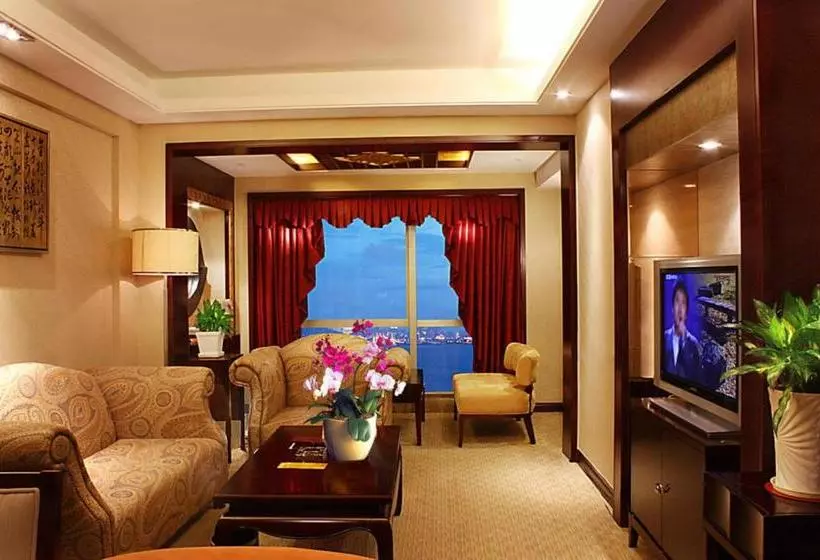 هتل Kingward International