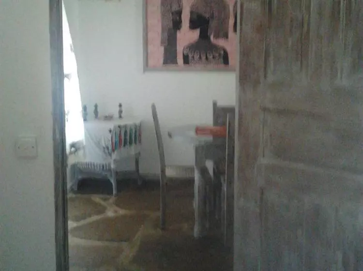 هتل Marine Holiday House