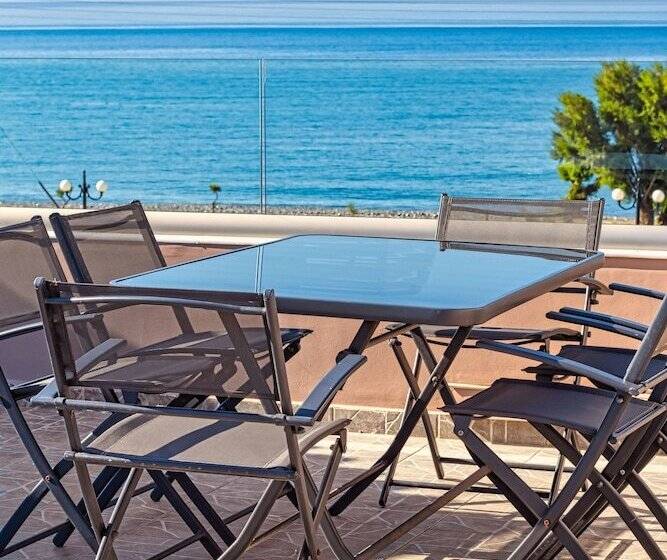 酒店 Oliva Beach Studios & Apartments