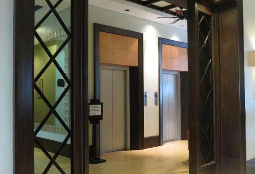 Pontefino Hotel And Residences