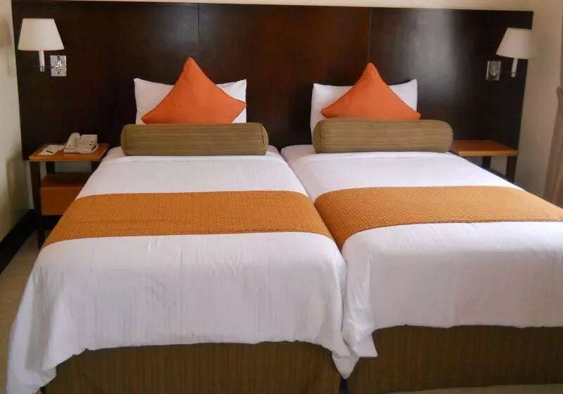 Pontefino Hotel And Residences