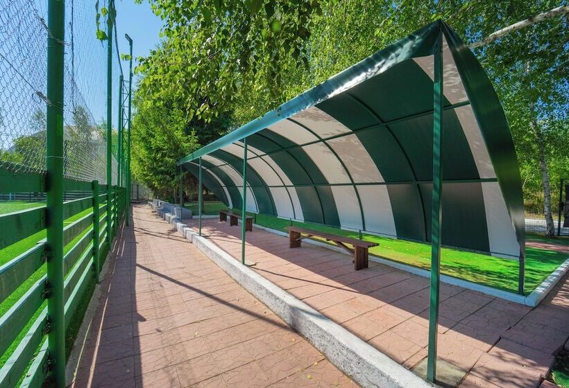 בית מלון כפרי President Resort