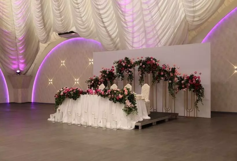 هتل President Resort