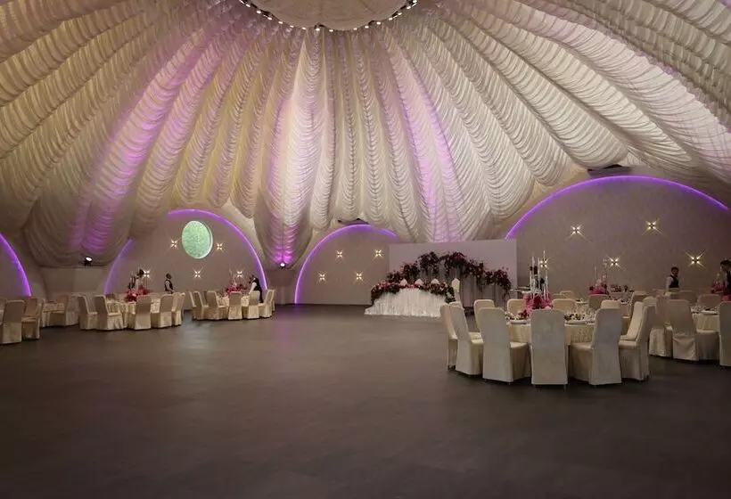 هتل President Resort