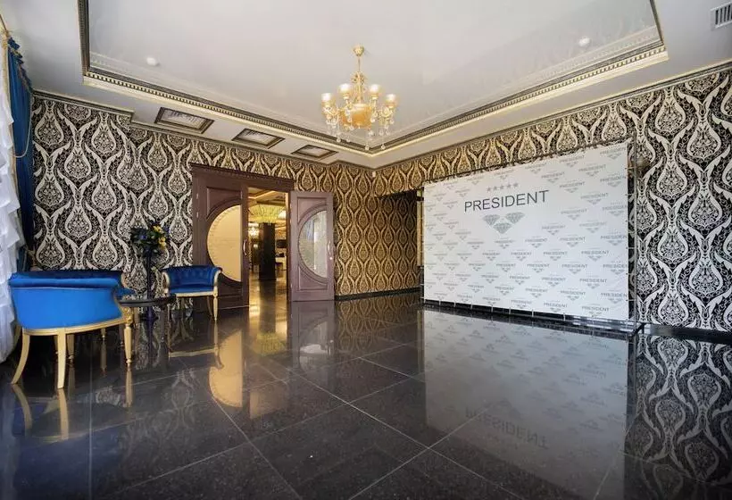 هتل President Resort