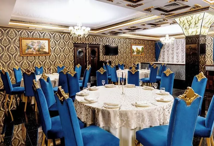 هتل President Resort