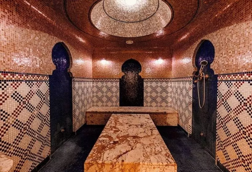 هتل President Resort