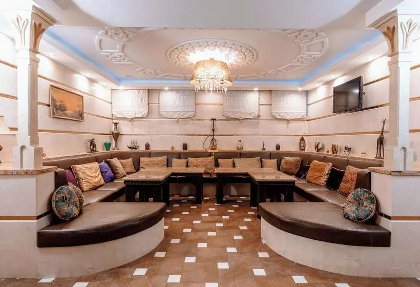 هتل President Resort