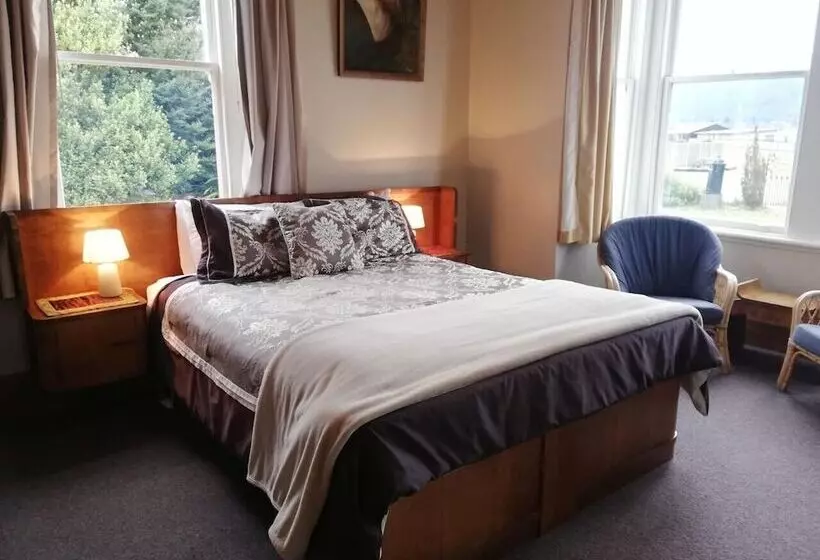 Hotel Te Anau Lodge