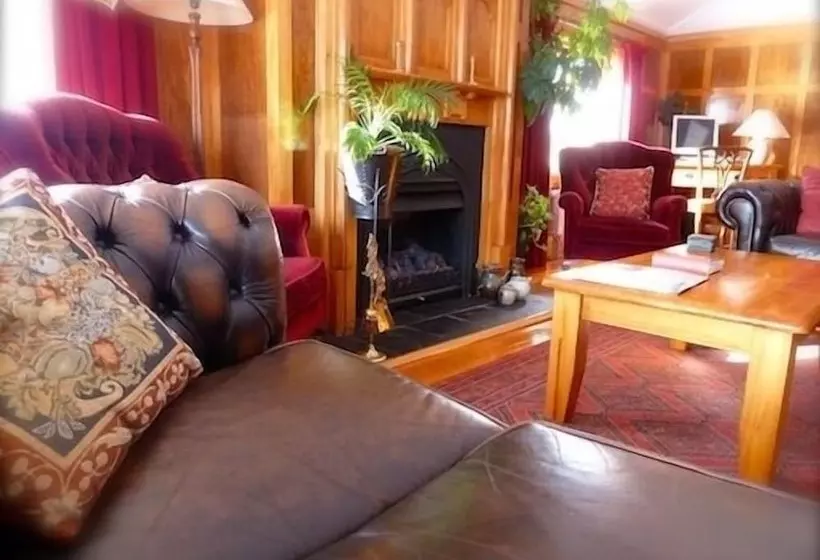 Hotel Te Anau Lodge