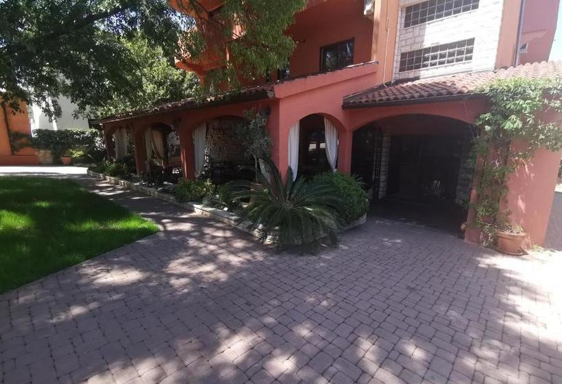 בית מלון כפרי Villa Maimare