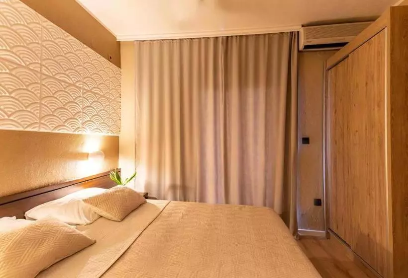 酒店 Villa Maimare