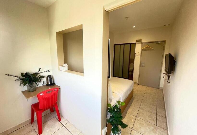 Otel Swing & Pillows   Kl Sri Petaling