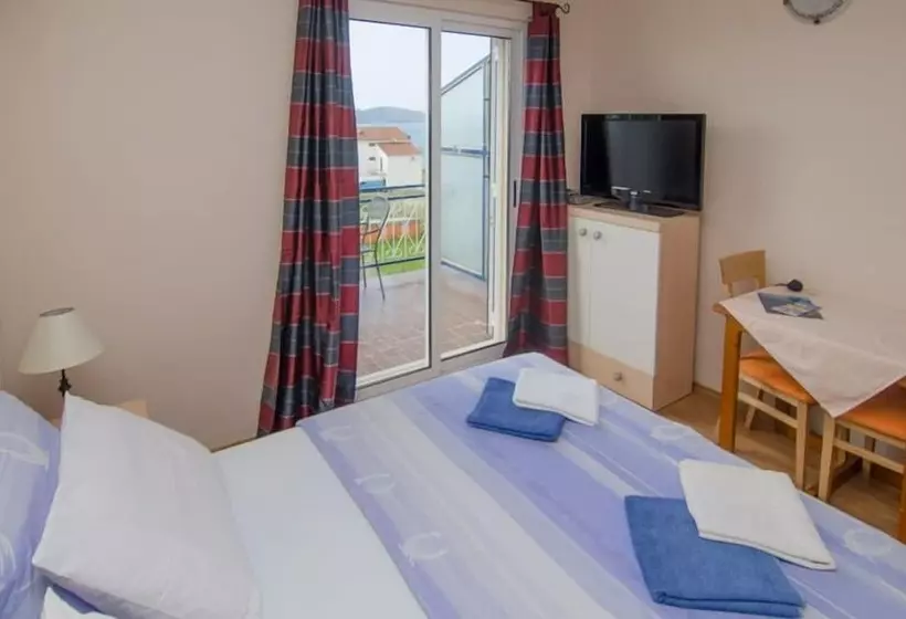 Lulak Studio Apartments