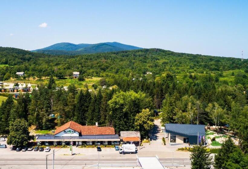 Plitvice Holiday Resort