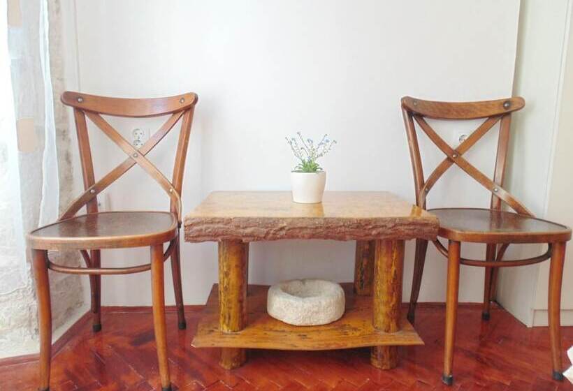 Rooms And Apartments Djanovic