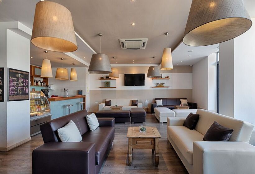 Ax Sunny Coast Resort & Spa