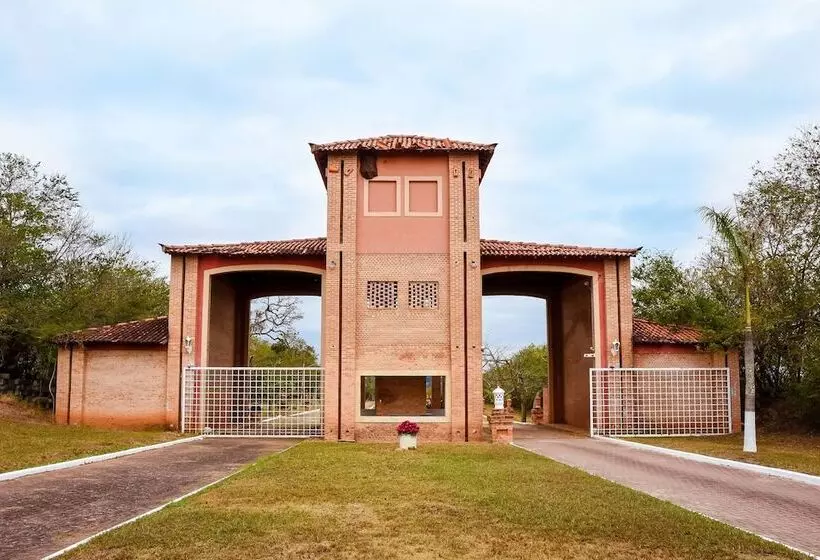 ホテル Bella Villa Vitta