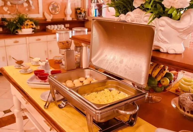 ホテル Bella Villa Vitta