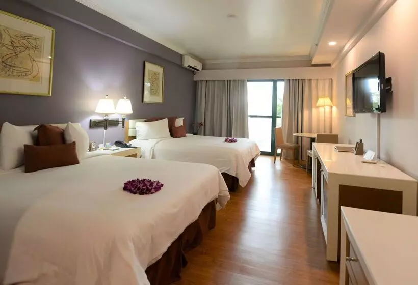 هتل Days Inn Guam Tamuning