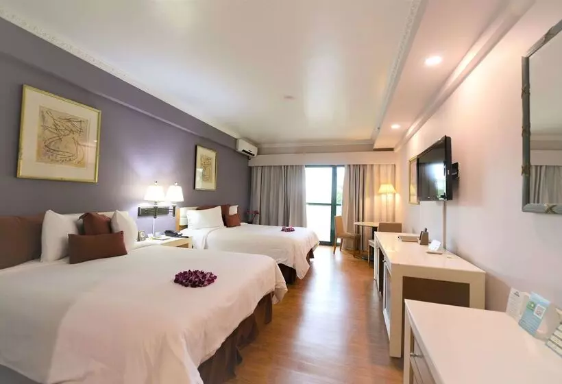 هتل Days Inn Guam Tamuning