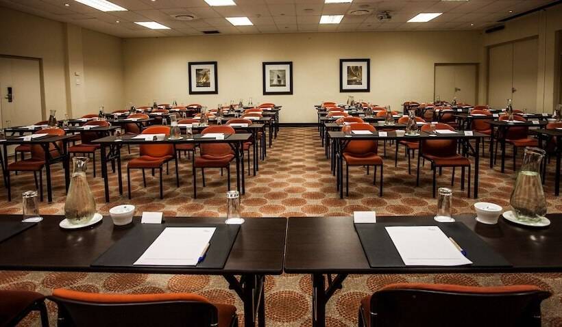 فندق Garden Court East London