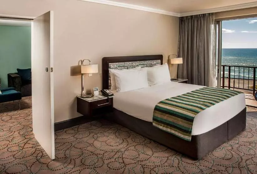 هتل Garden Court East London