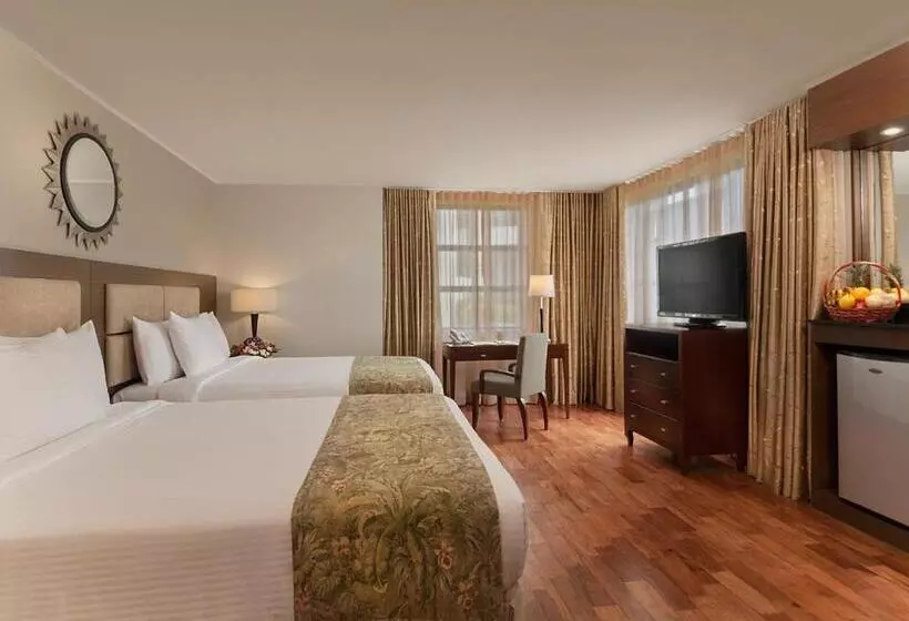 Hotel Holiday Inn & Suites Batangas Limapark, An Ihg