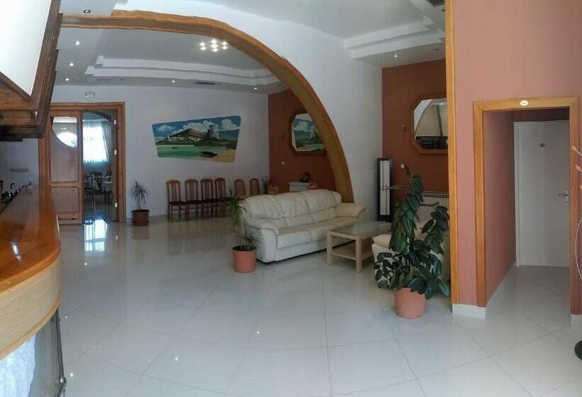 בית מלון כפרי Metković