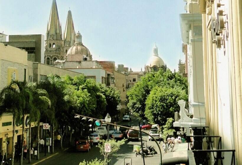 فندق Posada Regis De Guadalajara