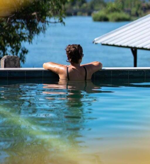 בית מלון כפרי Sala Done Khone