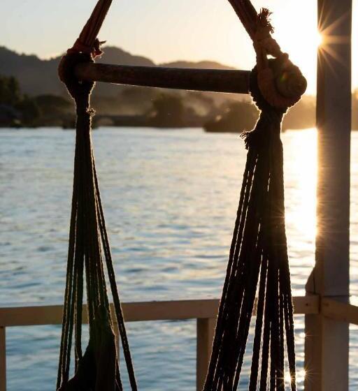 בית מלון כפרי Sala Done Khone