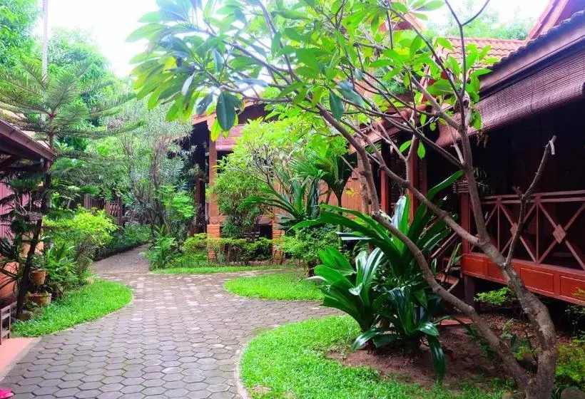هتل Sala Inpeng Bungalow