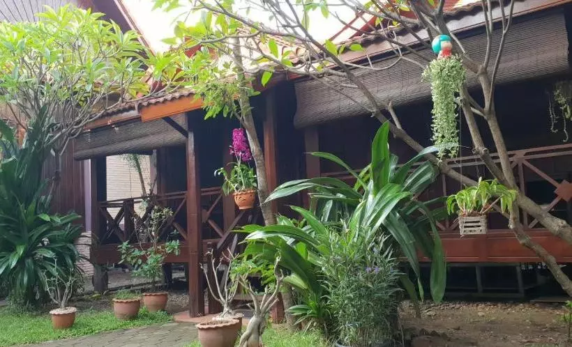 هتل Sala Inpeng Bungalow