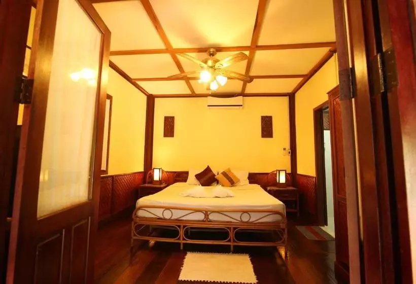 هتل Sala Inpeng Bungalow
