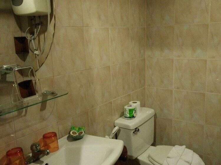 هتل Saynamkhan River View