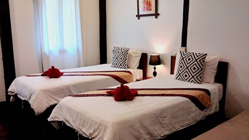 هتل Saynamkhan River View