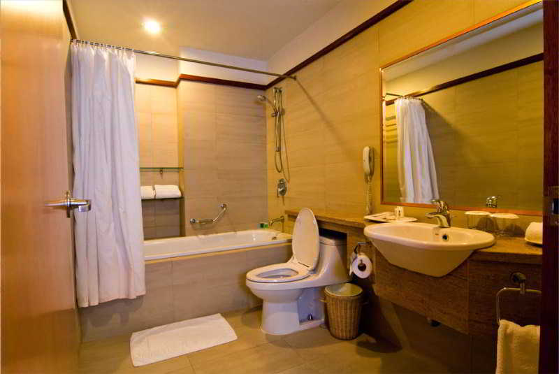 فندق Subic International