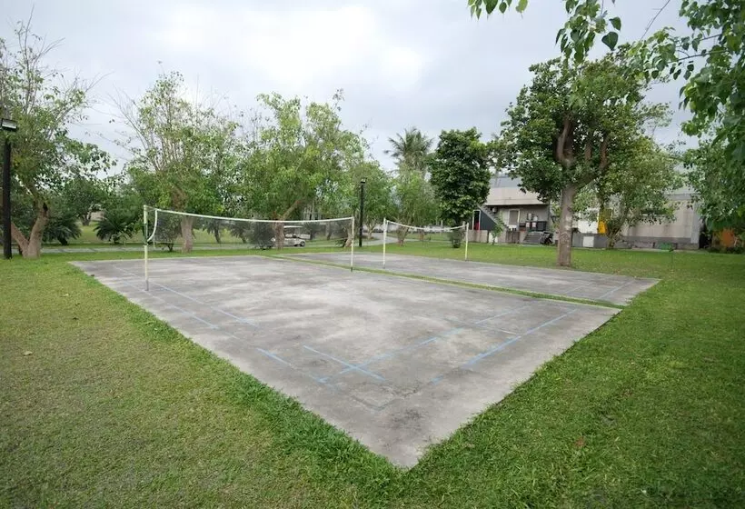 هتل Yi Yuan Resort