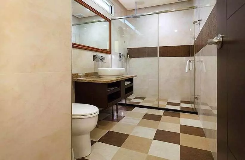 هتل Yi Yuan Resort