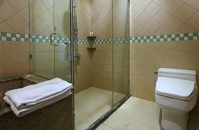 هتل Yi Yuan Resort