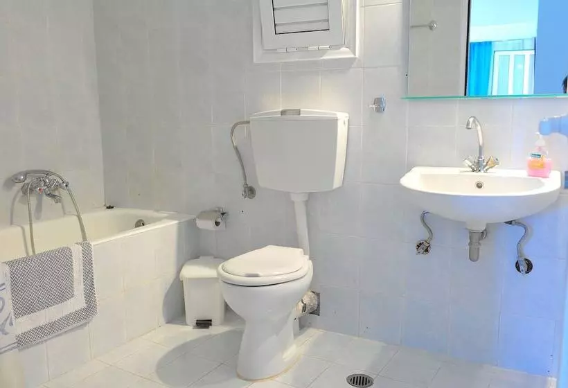 Mirabella Apartments