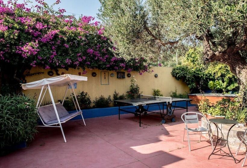 Mirabella Apartments