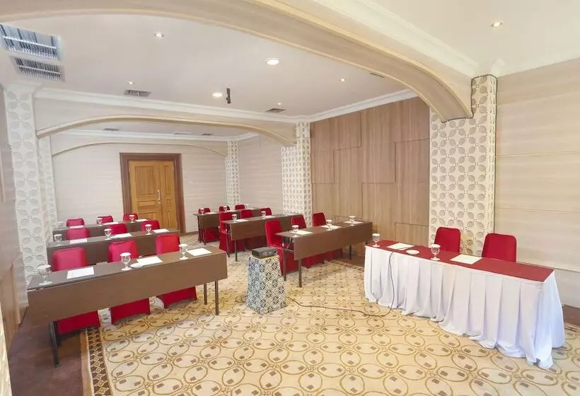 ホテル Baron Indah Solo