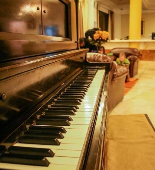 هتل Coloso Potosi