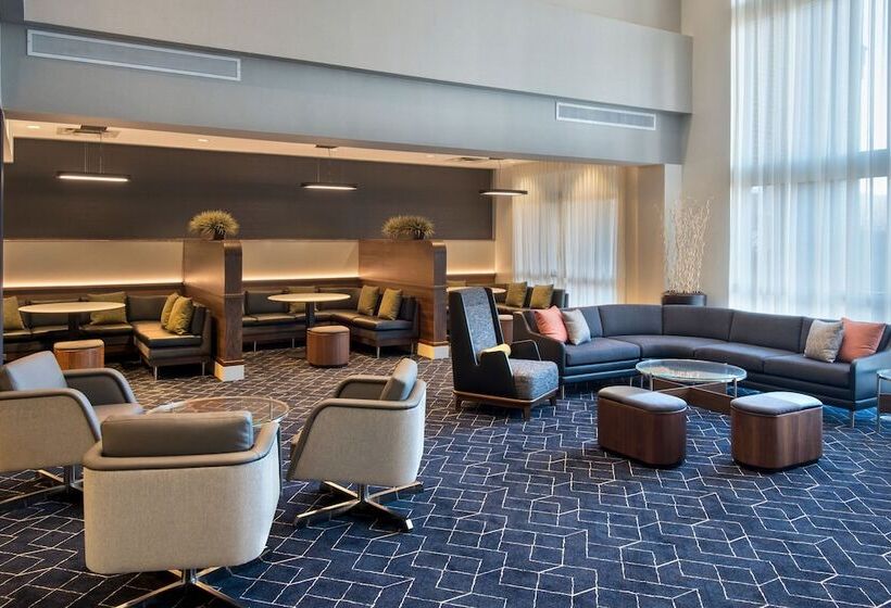 Отель Courtyard By Marriott Basking Ridge