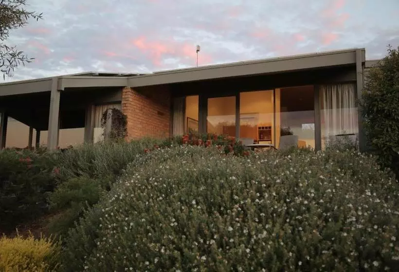 فندق Gipsy Point Lakeside