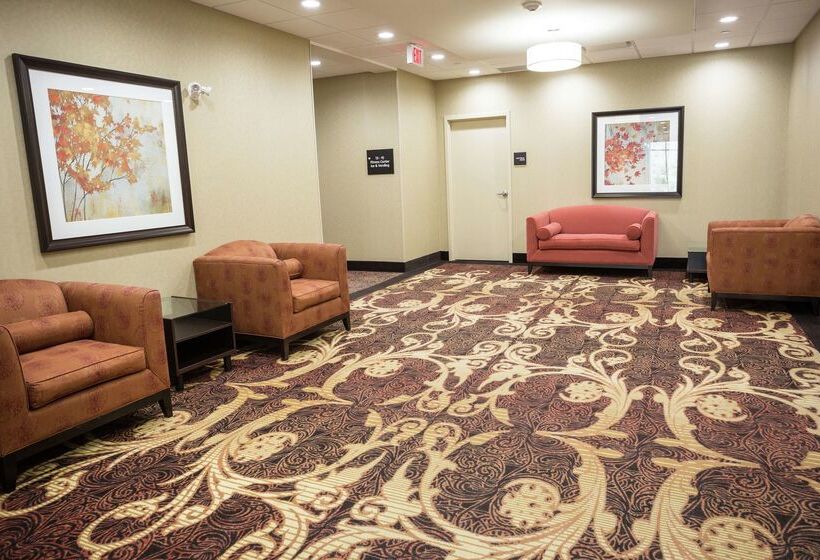 בית מלון כפרי Hampton Inn Elliot Lake