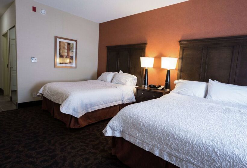 בית מלון כפרי Hampton Inn Elliot Lake