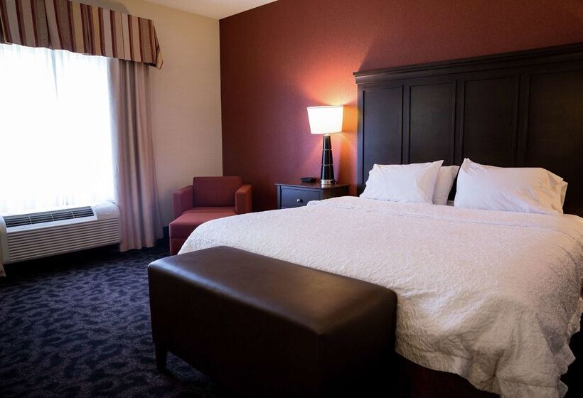 בית מלון כפרי Hampton Inn Elliot Lake